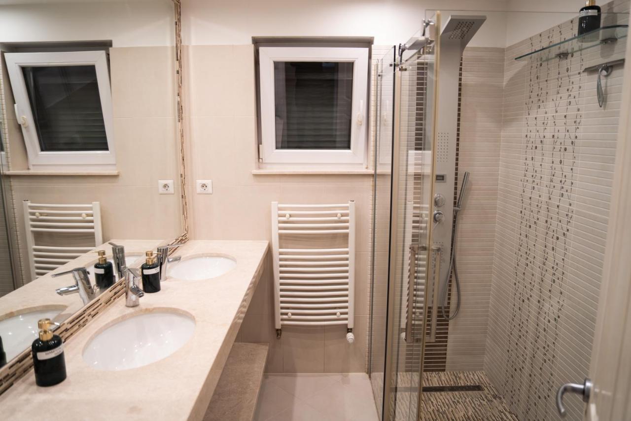 Ultracentral Golden Apartament 1 سوتْشافا المظهر الخارجي الصورة