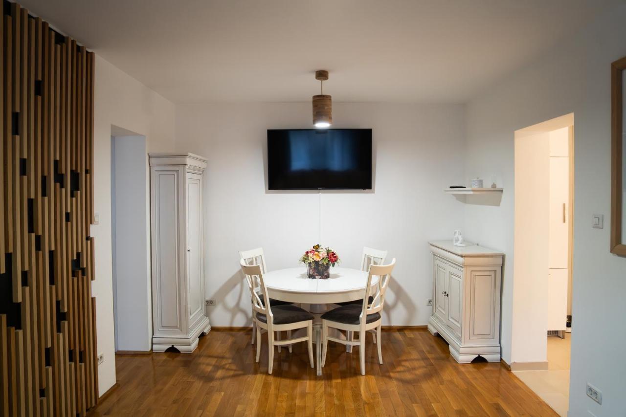 Ultracentral Golden Apartament 1 سوتْشافا المظهر الخارجي الصورة