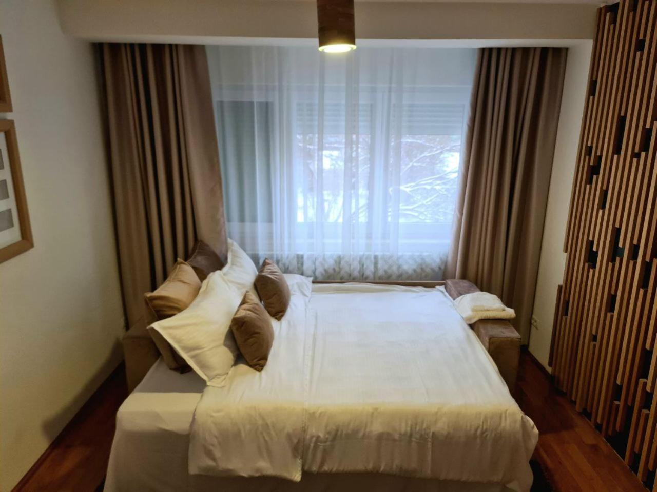 Ultracentral Golden Apartament 1 سوتْشافا المظهر الخارجي الصورة